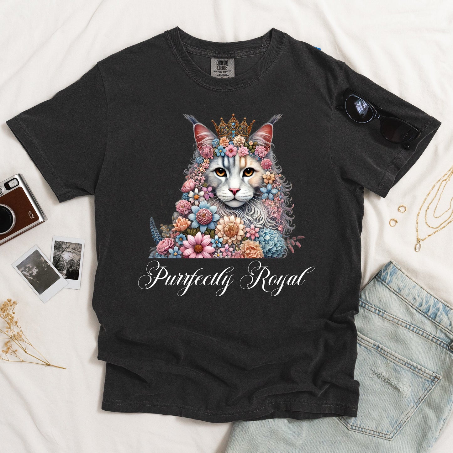 Purrfectly Royal Coon Cat Dark T-shirt